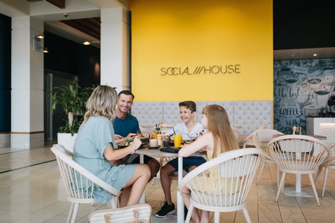 Voco Gold Coast - Tourism Noosa 10