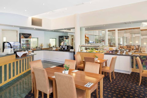 Melbourne Metropole Central - Tourism Noosa 8