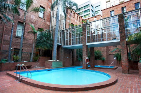 Gordon House Apartments - Tourism Noosa 3