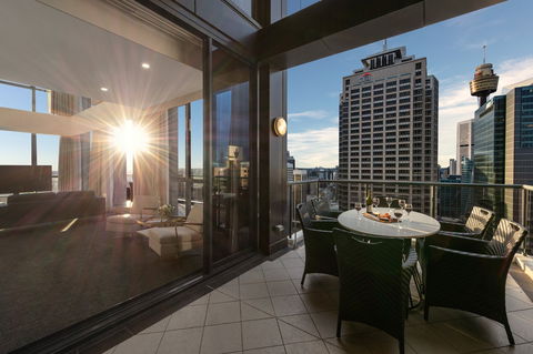 Meriton Suites Pitt Street - Tourism Noosa 4