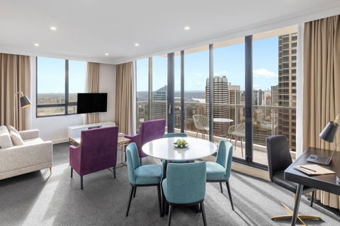 Meriton Suites Pitt Street - Tourism Noosa 14
