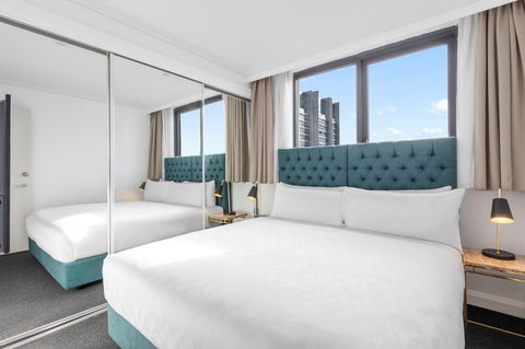 Meriton Suites Pitt Street - Tourism Noosa 15