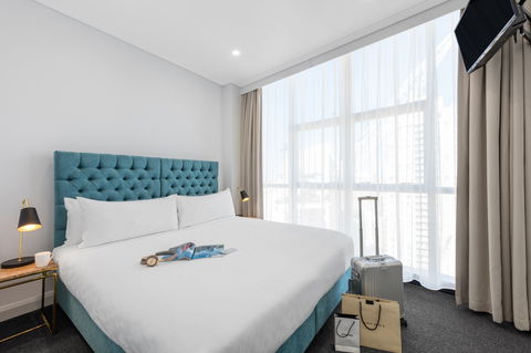 Meriton Suites Pitt Street - Tourism Noosa 16