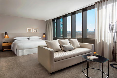Four Points By Sheraton, Central Park - Tourism Noosa 14