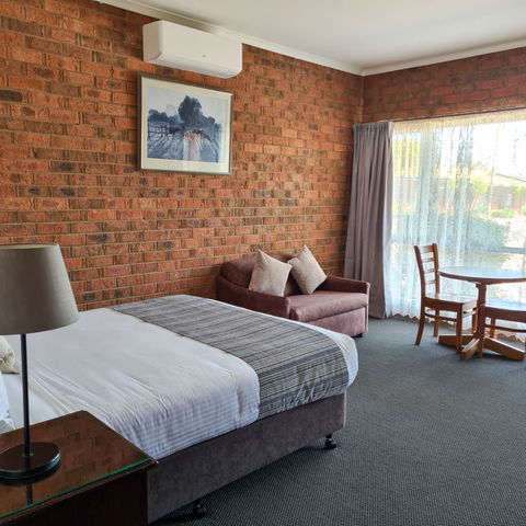 Federation Motor Inn - Tourism Noosa 1