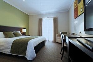 Frome Apartments - Tourism Noosa 2