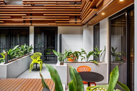 Jasper Hotel - Tourism Noosa 0