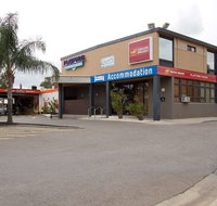 Nightcap at Playford Tavern - Tourism Noosa