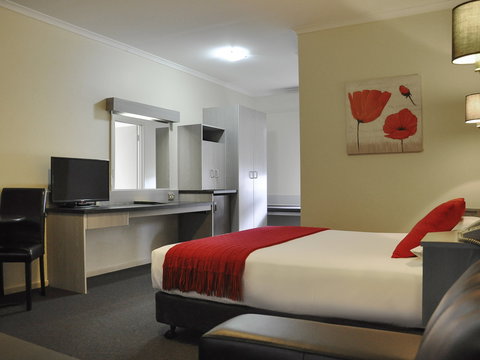 Ibis Styles Adelaide Manor - Tourism Noosa 2