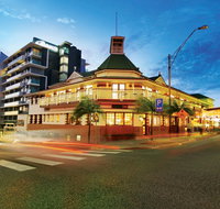 Oaks Grand Gladstone - Tourism Noosa