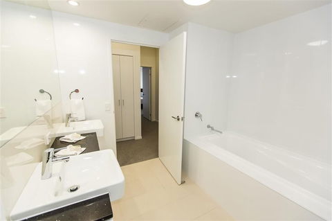 Gladstone Central Plaza Apartment Hotel - Tourism Noosa 1