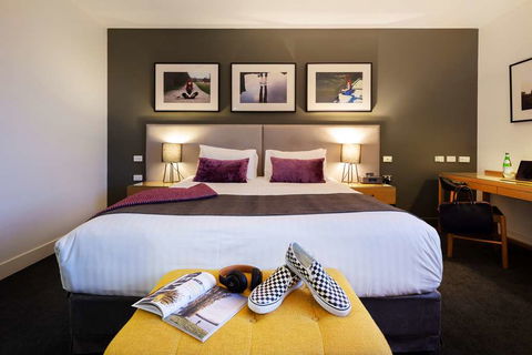 East Hotel - Tourism Noosa 10