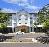 Metro Advance Apartments  Hotel - Tourism Noosa