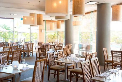 Mantra on the Esplanade - Tourism Noosa 4