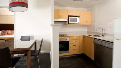 Mantra on the Esplanade - Tourism Noosa 5