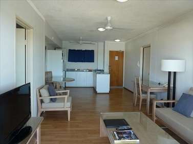 Cullen Bay Resorts - Tourism Noosa 7