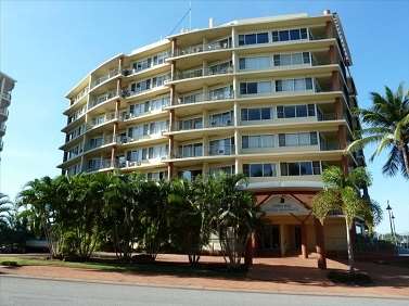 Cullen Bay Resorts - Tourism Noosa 8