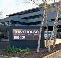 Townhouse Hotel Wagga - Tourism Noosa