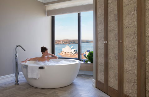 Four Seasons Hotel Sydney - Tourism Noosa 1