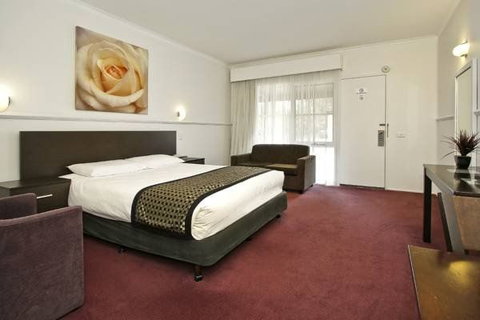 Rowville International Hotel - Tourism Noosa 2