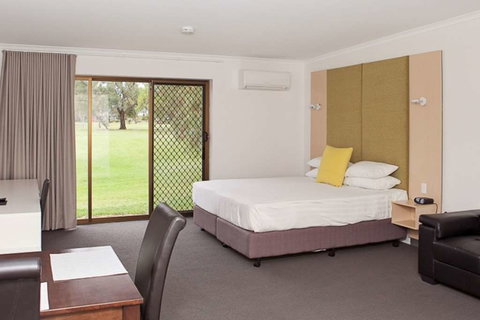 Comfort Inn & Suites Riverland - Tourism Noosa 1