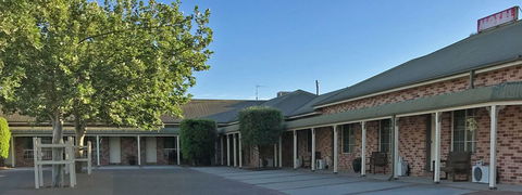 Country Gardens Motor Inn - Tourism Noosa 1
