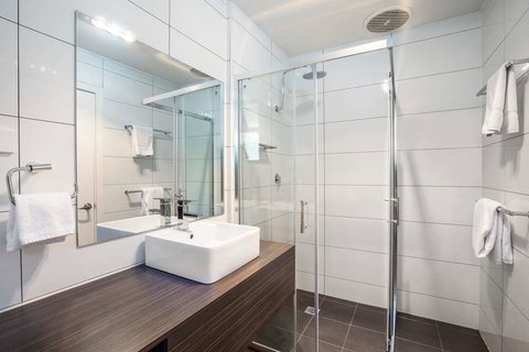 Nightcap at The Ranch Hotel - Tourism Noosa 2