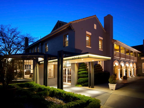 Peppers Mineral Springs - Tourism Noosa 0