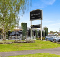 Commodore On The Park - Tourism Noosa