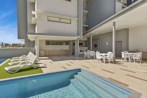 Direct Hotels - Aquarius Kawana - Tourism Noosa 2