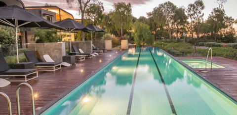 Aqua Resort - Tourism Noosa 2