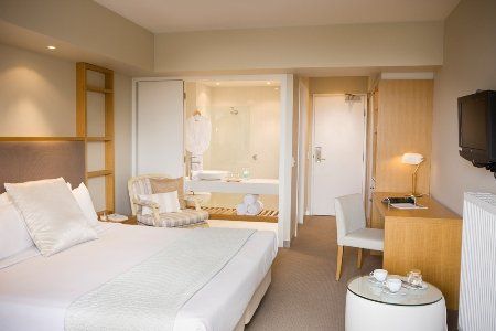 Deep Blue Hotel & Hot Springs - Tourism Noosa 2