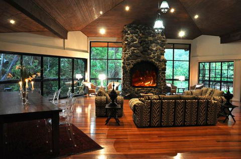Escarpment Retreat - Tourism Noosa 1