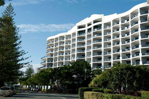 Ramada Resort Golden Beach - Tourism Noosa 0