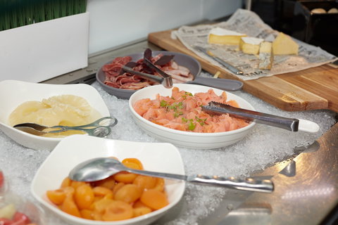 Crowne Plaza Canberra - Tourism Noosa 12