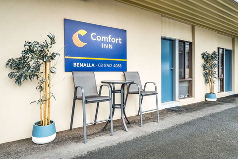 Comfort Inn - Tourism Noosa 2