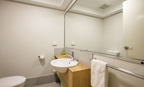 Kawana Waters Hotel By NightCap - Tourism Noosa 3