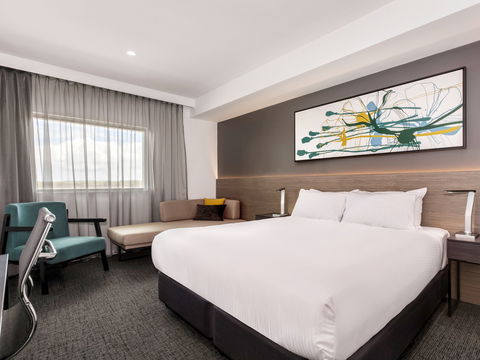 Mercure Sunshine Coast Kawana Waters - Tourism Noosa 9