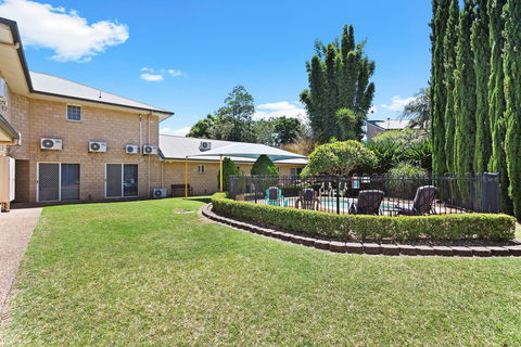 Great Divide Motor Inn - Tourism Noosa 1