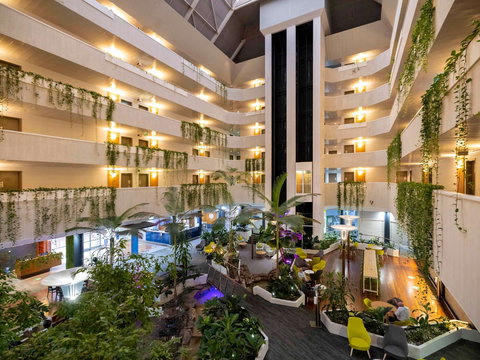 Novotel Darwin Atrium - Tourism Noosa 2
