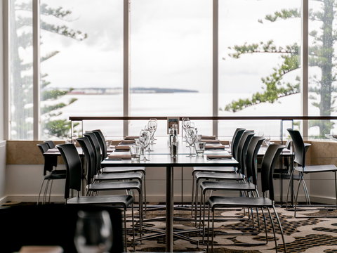 Novotel Brighton Beach - Tourism Noosa 12