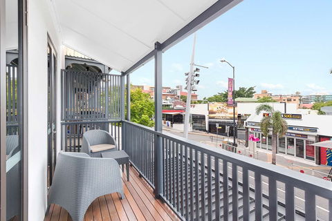 Gambaro Hotel - Tourism Noosa 17