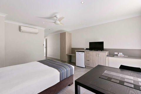 Econo Lodge Beachside - Tourism Noosa 6