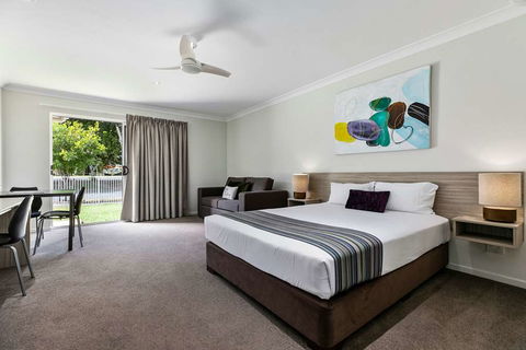 Econo Lodge Beachside - Tourism Noosa 7