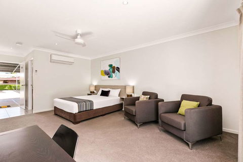 Econo Lodge Beachside - Tourism Noosa 14