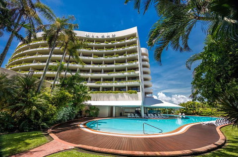Hilton Cairns - Tourism Noosa 6