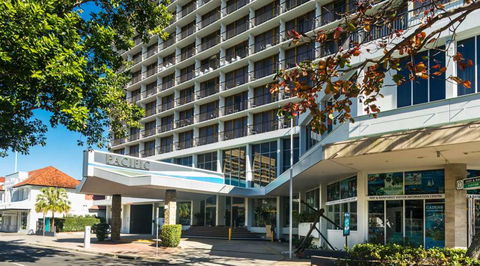 Pacific Hotel Cairns - Tourism Noosa 1