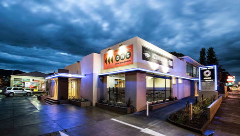 Nightcap at Carlyle Hotel - Tourism Noosa 1