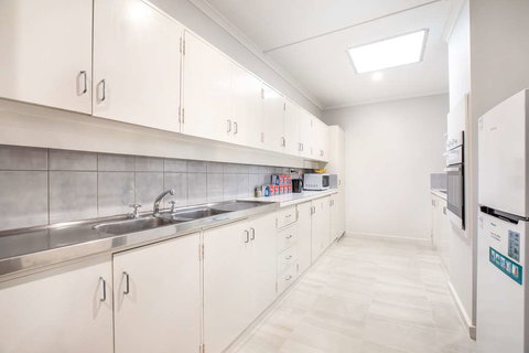 Nightcap at Coolaroo Hotel - Tourism Noosa 1