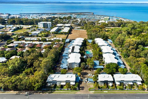 Ramada By Wyndham Whalecove Resort - Tourism Noosa 0